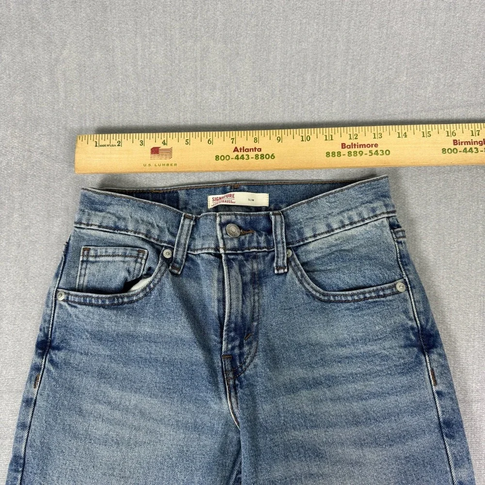 Signature Levi Strauss Slim Mid Rise Denim Jeans Mens 28x30 Blue Cotton Blend